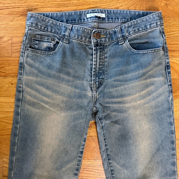 Juno Mid Rise Flare Jeans with Natural Fading - Picture 4 of 4